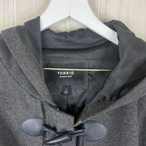 Torrid Dark Grey Brushed Hooded Toggle Coat Size 3X - Picture 4 of 8